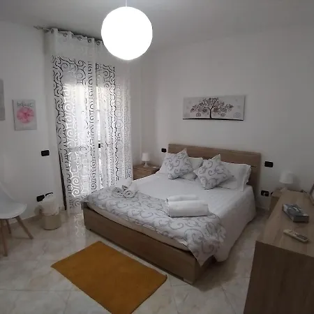 Sophia' S House Quartello 아파트 콰르투 산텔레나